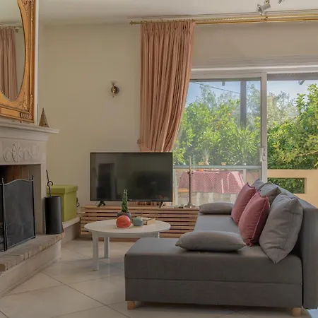 Private Pet Friendly Agios Nikolaos (Crete)